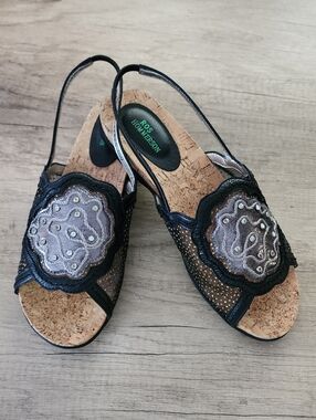 Ros Hommerson Black Cork Slingback Sandals Size 9W Embellished‎ Comfort Shoes